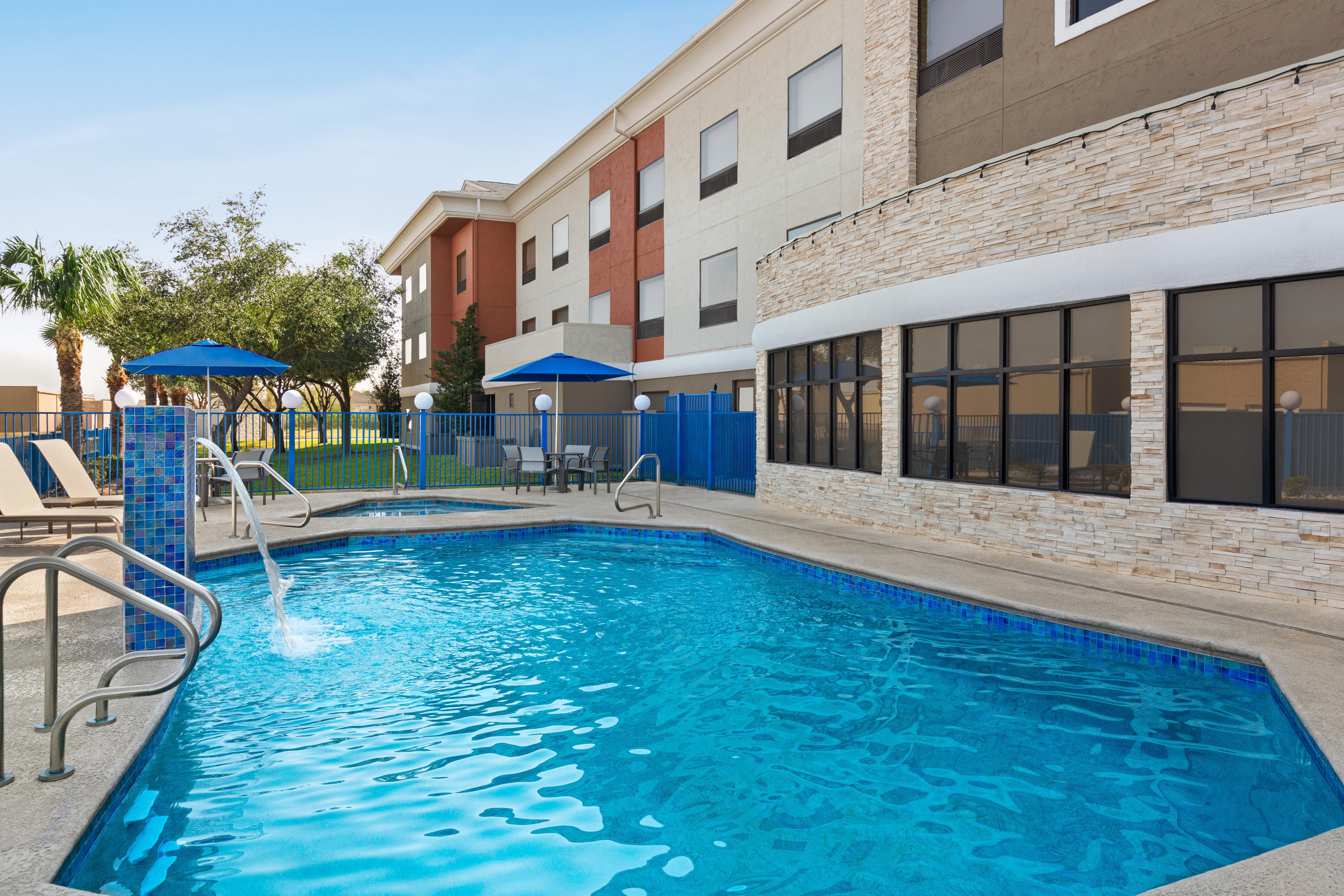 Holiday Inn Express Hotel & Suites Mission-Mcallen Area, An Ihg Hotel Bagian luar foto