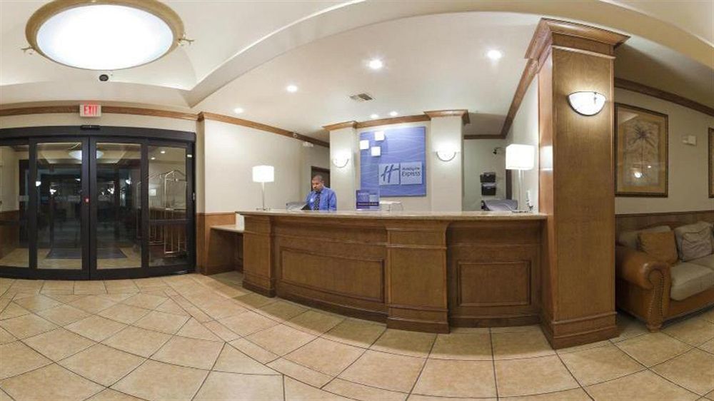 Holiday Inn Express Hotel & Suites Mission-Mcallen Area, An Ihg Hotel Bagian luar foto